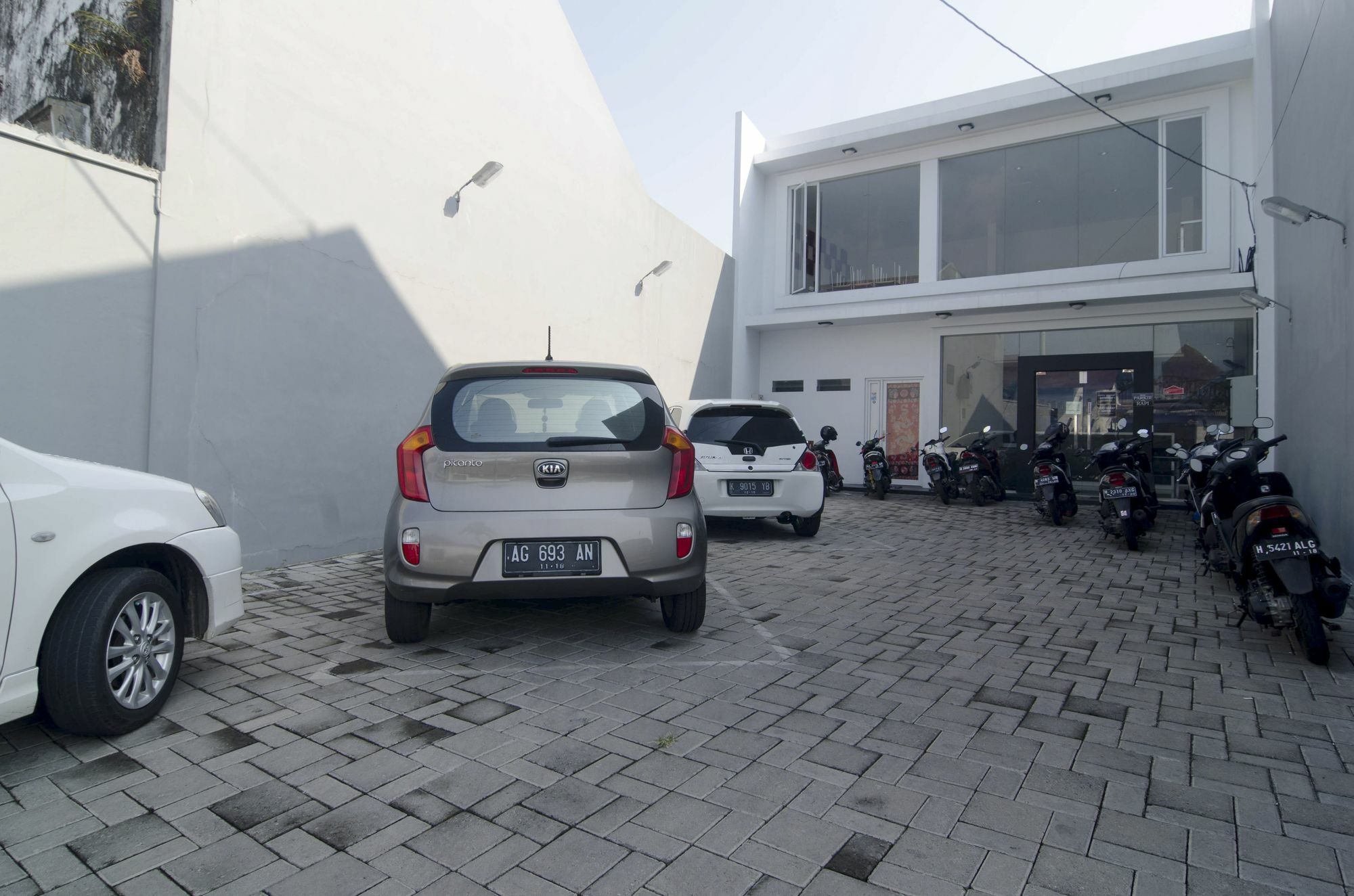 Hotel Reddoorz Near Lawang Sewu Semarang Exteriér fotografie