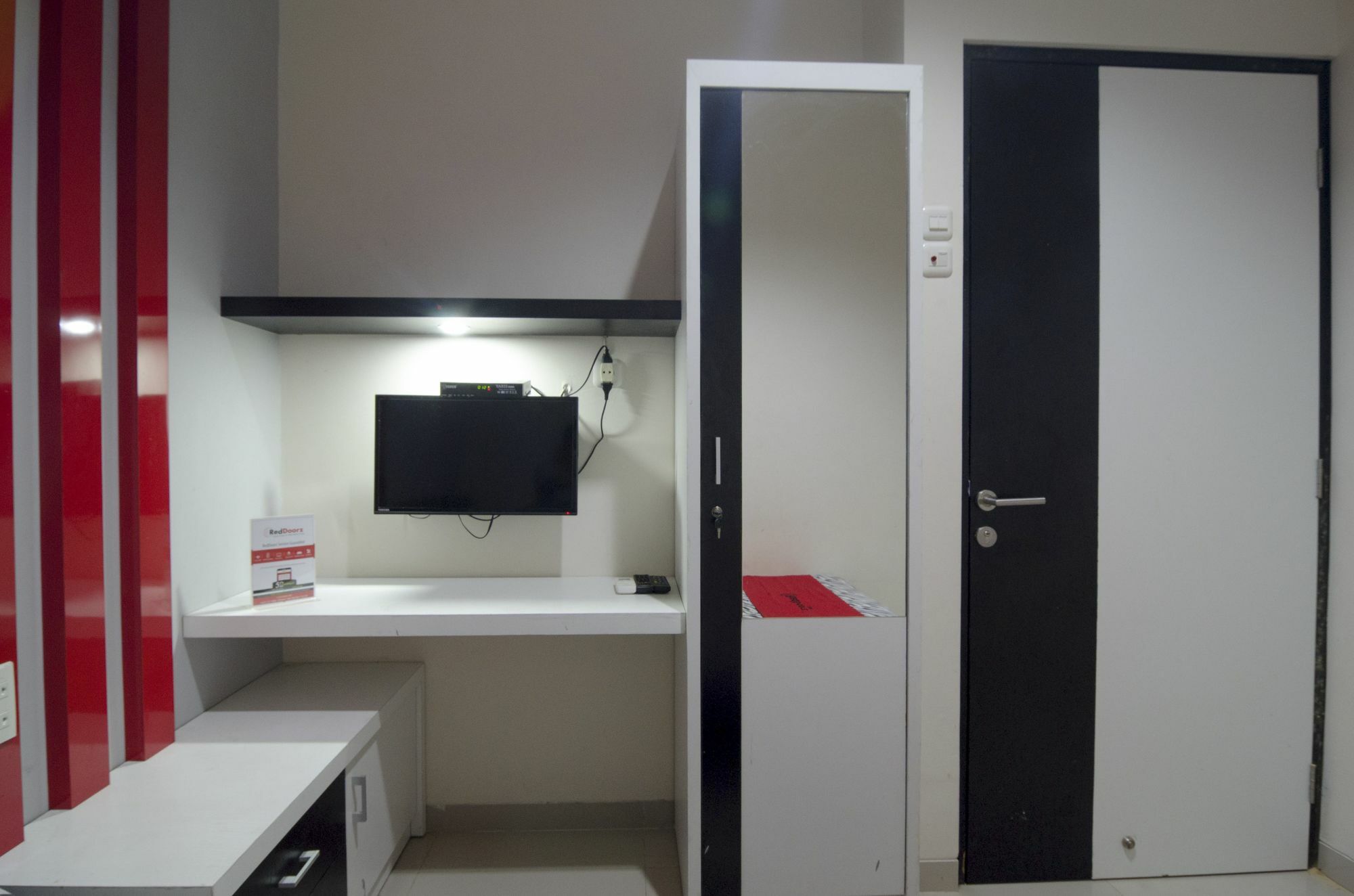 Hotel Reddoorz Near Lawang Sewu Semarang Exteriér fotografie
